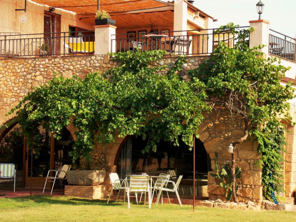 La Masia Costa Brava -Adults Only Garrigás Εξωτερικό φωτογραφία